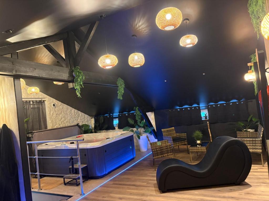 Loveroom AMORE suite de luxe & spa dans le Lot-et-Garonne