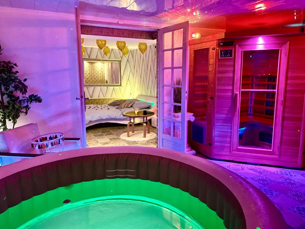 Espace détente jacuzzi sauna à Seine-Saint-Denis, Île-de-France