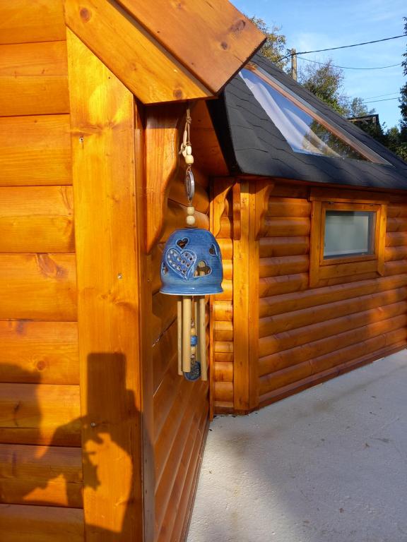 Lodge Mon Petit Lapin avec bain à remous et espace vapeur dans les Ardennes
