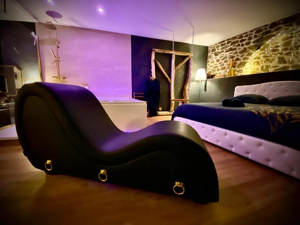Love Room Plaisir Secret, loveroom avec espace bien-être en Nouvelle-Aquitaine