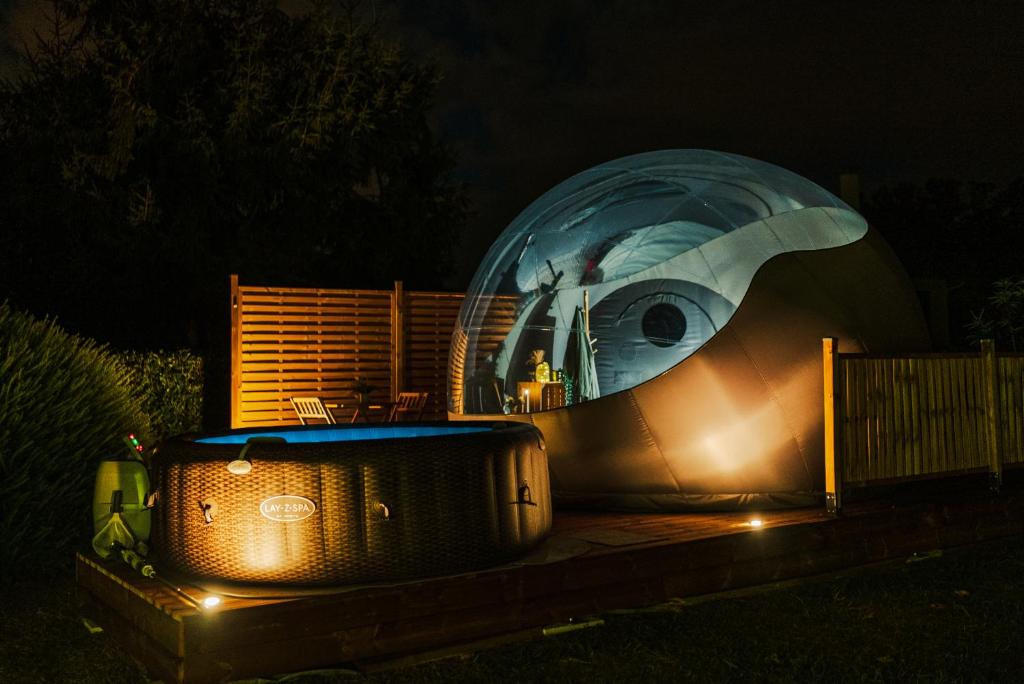 Bulle avec jacuzzi près de Pau