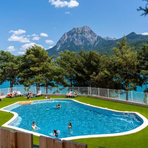 Tente Glamping Hautes-Alpes dans les Hautes-Alpes avec piscine