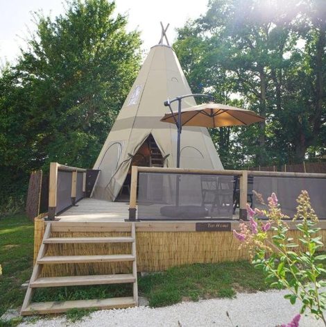 Tipi L'Orée des 4 Chemins - Le Tipi dans l’Yonne avec terrasse