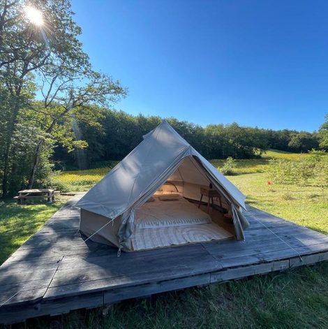Tente La tente Chemin d'étoiles dans le Lot avec terrasse