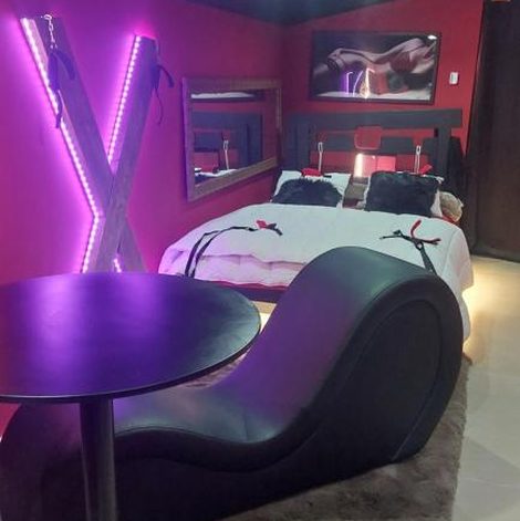 Loveroom Love room les pins dans le Var avec spa privatif