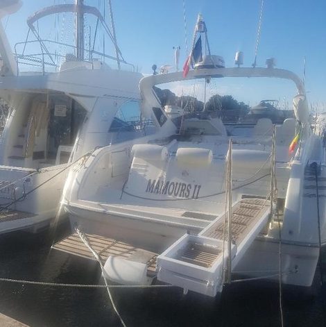 Bateau Mamours II dans le Var avec terrasse