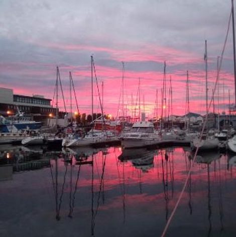 Bateau Miraflores dans le Pas-de-Calais avec terrasse