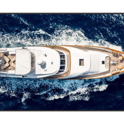 Bateau Riva 130 dans les Alpes-Maritimes avec terrasse