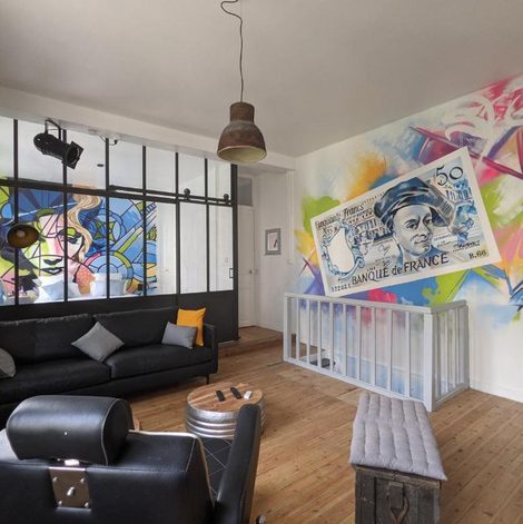 Gîte insolite Street app'Art dans l’Aisne avec spa privatif