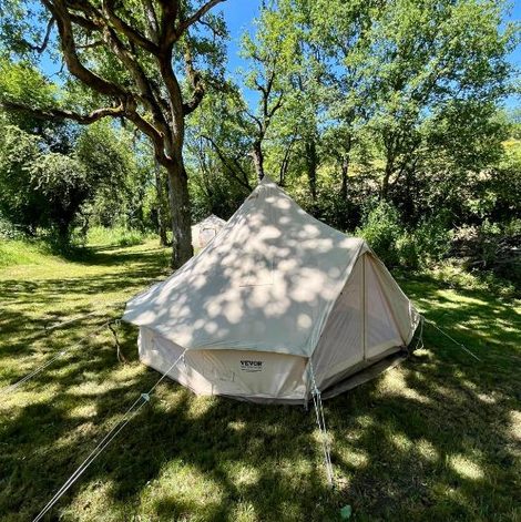 Tente bivouac en pleine nature et Guinguette dans le Gers avec piscine