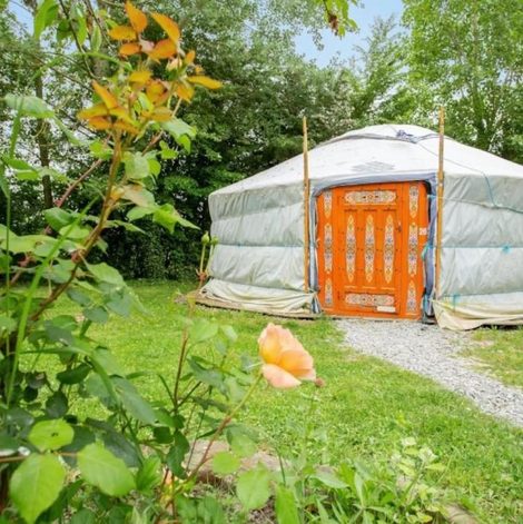 Yourte ZEcamping 1 étoile avec animaux acceptés mini golf dans les Côtes-d’Armor